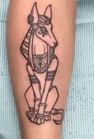 muinaisen egyptin tatuointi musta harmaa sävy salaperäinen muinaisen egyptin totem tatuointi malli
