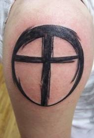 simples círculo em forma de cruz preta padrão de tatuagem