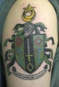 Zöld érem pajzs tetoválás minta