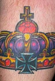 violetti kruunu tatuointikuvio ristillä