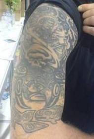 shpatulla e zezë e tatuazhit fisnor indian