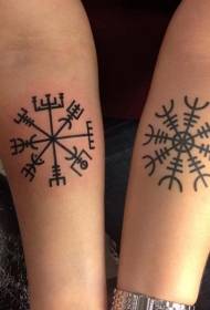 bracciu di snowflake nero simbulu tatuu di mudellu