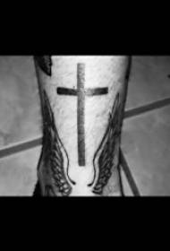 Kreuz Tattoo Muster 10 Gruppen von verschiedenen Kreuz Tattoo Designs