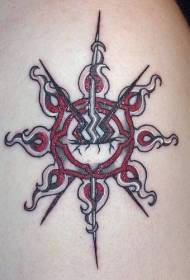 Modello di tatuaggio totem sole nero e rosso