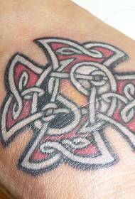 cross tetoviranje tračeva