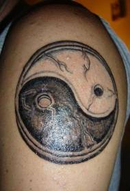 itom ug puti nga yin ug yang tsismis nga dagway sa tattoo tattoo