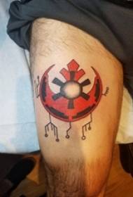 chlapci stehná na červenej čiernej skici kreatívne totem tetovanie obrázok