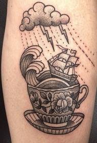 núvol de puny negre amb patró de tatuatge de veler