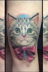 modeli i tatuazheve të maceve me hark të trëndafilit