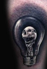Realistico teschio bianco e nero con combinazione di modelli di tatuaggi a forma di tatuaggio