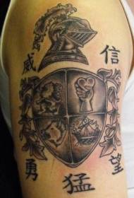 ručna crna značka i kineski uzorak tetovaža