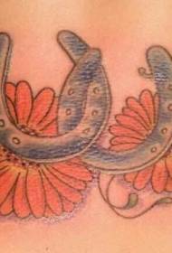 taille kleur twee hoefijzer en chrysanthemum tattoo patroon