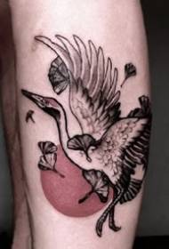 un tradizionale modello di tatuaggio rosso in stile giapponese