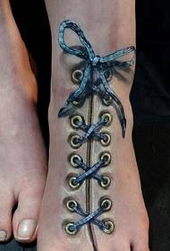 Motivo del tatuaggio in pizzo 3D super realistico sul retro