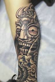 tipo peso masculino Taste tótem cara moda tatuaje