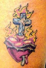 kāju krāsa asiņojoša svēta sirds tetovējuma modelis
