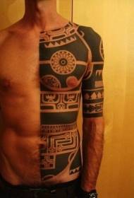 maayong tan-awon nga sumbanan nga itom nga Maori nga totem tattoo