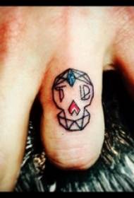 ragazzi tatuaggi dipinti a mano linee geometriche anello tatuaggio immagini del tatuaggio