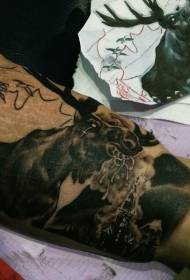 Merész hátborzongató fekete-fehér titokzatos elk tetoválás mintázat