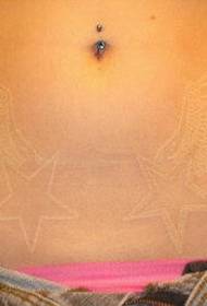 modello di tatuaggio addome ali di inchiostro bianco