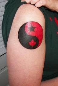 dako nga bukton nga yin ug Yang Gossip itom ug pula nga sumbanan sa tattoo