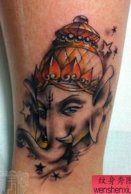 gamba Bellissimo modello di tatuaggio simile ad un elefante