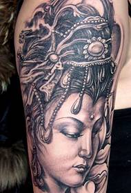 padrão de tatuagem no braço: braço super bonito padrão de tatuagem Guanyin bem