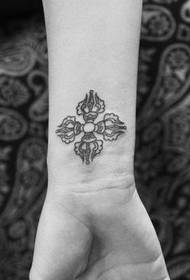 egy kis, friss lány-gyémánt 杵 tetoválásmintázat