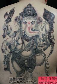 modello tatuaggio super classico con schiena piena