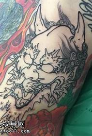 abdominal modèl tatoo ak ponkòt