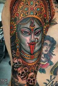 Patrón de tatuaje de diosa del universo hindú