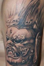 braccia fredde grande modello di tatuaggio buddha nero