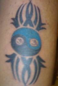 mali oblik boje yin i yang plemenskih tetovaža