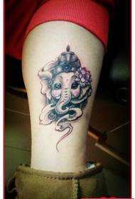 Meedchen séiss kleng Elefant Tattoo Muster