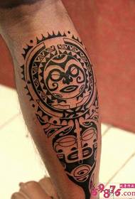 Imagen de tatuaje tótem polinesio