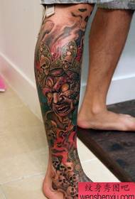 un bellissimo tatuaggio della gamba 157511 - motivo a croce incrociata con motivo a croce dorata