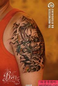 arm gewilde koel swart en wit prajna tatoo patroon