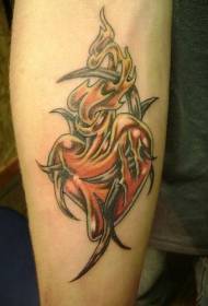 Motif de tatouage de personnalité de flamme peinte en forme de coeur