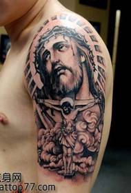 Модел на татуировка на главата с голяма ръка Arm Исус