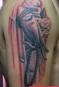 braccio tatuaggio bergamotto in rilievo modello del tatuaggio