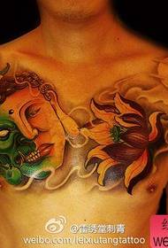 modèle cool de tatouage à la poitrine et au lotus pour garçons
