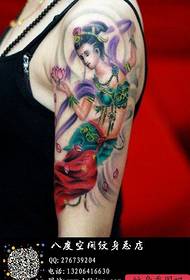 armar un hermoso patrón clásico de tatuaje volador Dunhuang