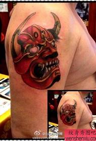 modello di tatuaggio Prajna feroce prepotente armatura maschile