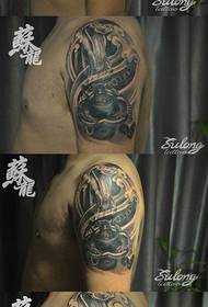 Arm ein klassisches beliebtes Gold popular gold 手 如 Tattoo