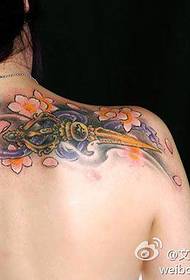 ragazze spalla indietro classico popolare 杵 魔 杵 金刚 杵 modello di tatuaggio