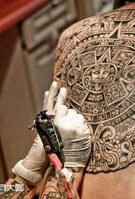 Retour Modèle de tatouage Maya Totem