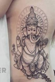 Thai-tyylin norsun tatuointikuvio 9