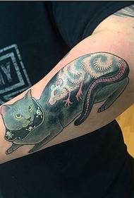 kesayetiya pisîk û mişk tattooê totem a Japonî
