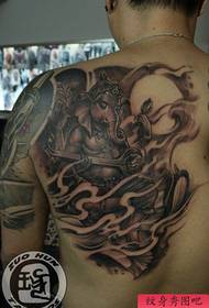 a back of the back of a classic nose-like tattoo pattern