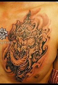 laki sa atubang sa dughan gwapo mabangis nga pattern sa tattoo